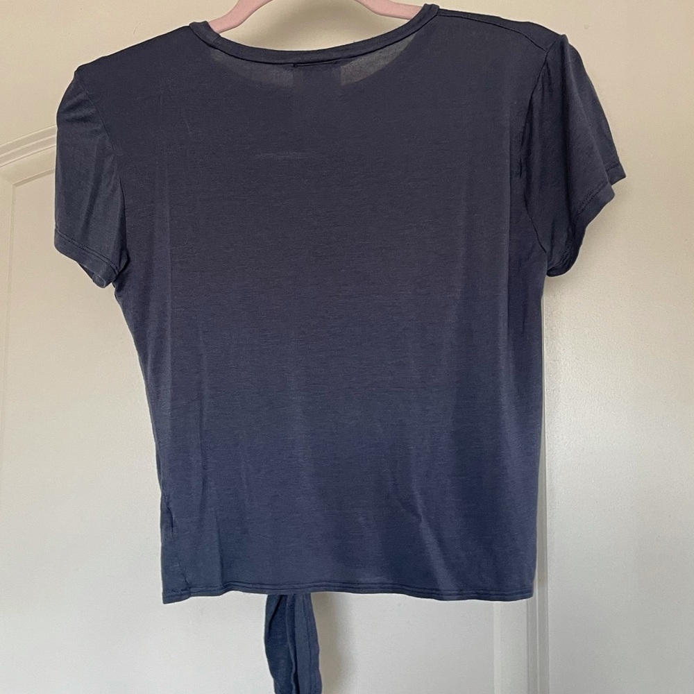 Crop top - Picture 2 of 2